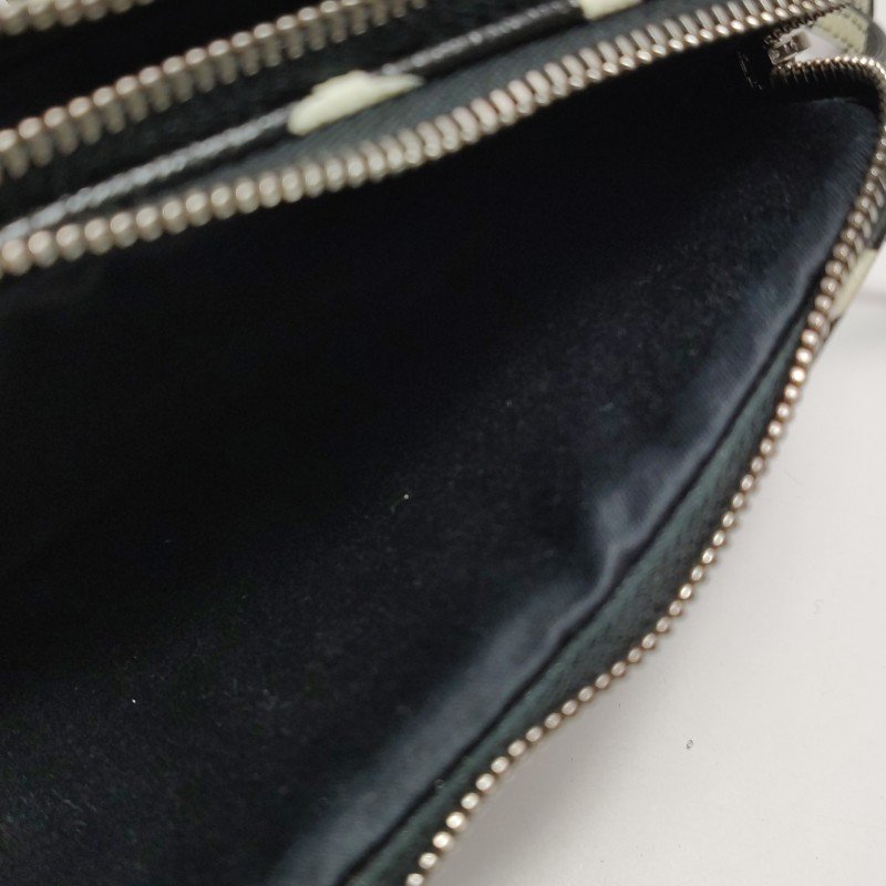 Miu Miu牛皮圖案印花字母Logo拉鏈斜挎包單肩包-9