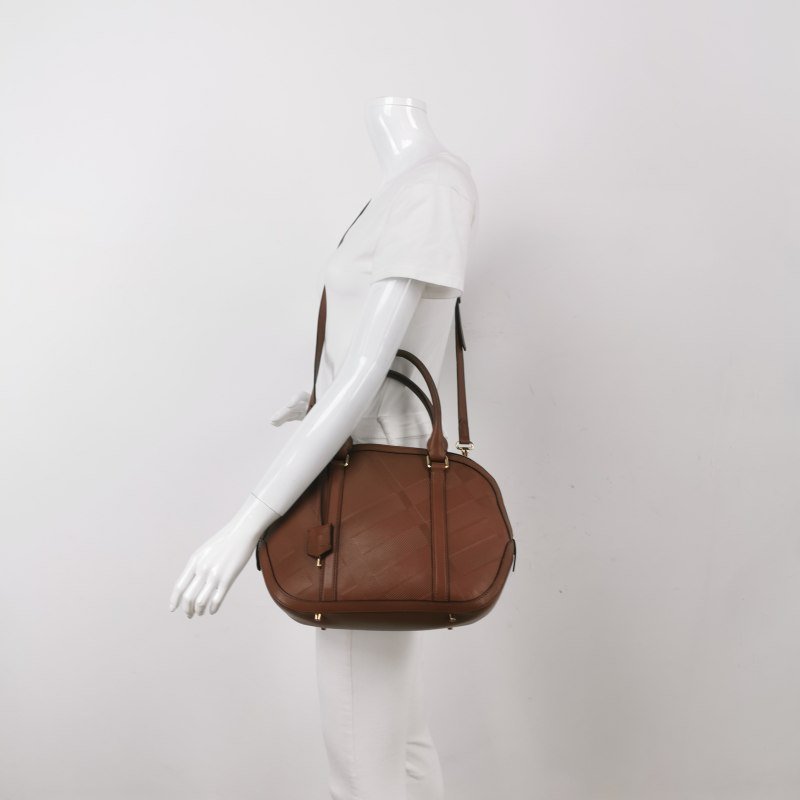 Burberry牛皮純色絎縫拉鏈斜挎包單肩包-1