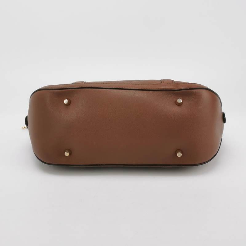 Burberry牛皮純色絎縫拉鏈斜挎包單肩包-5