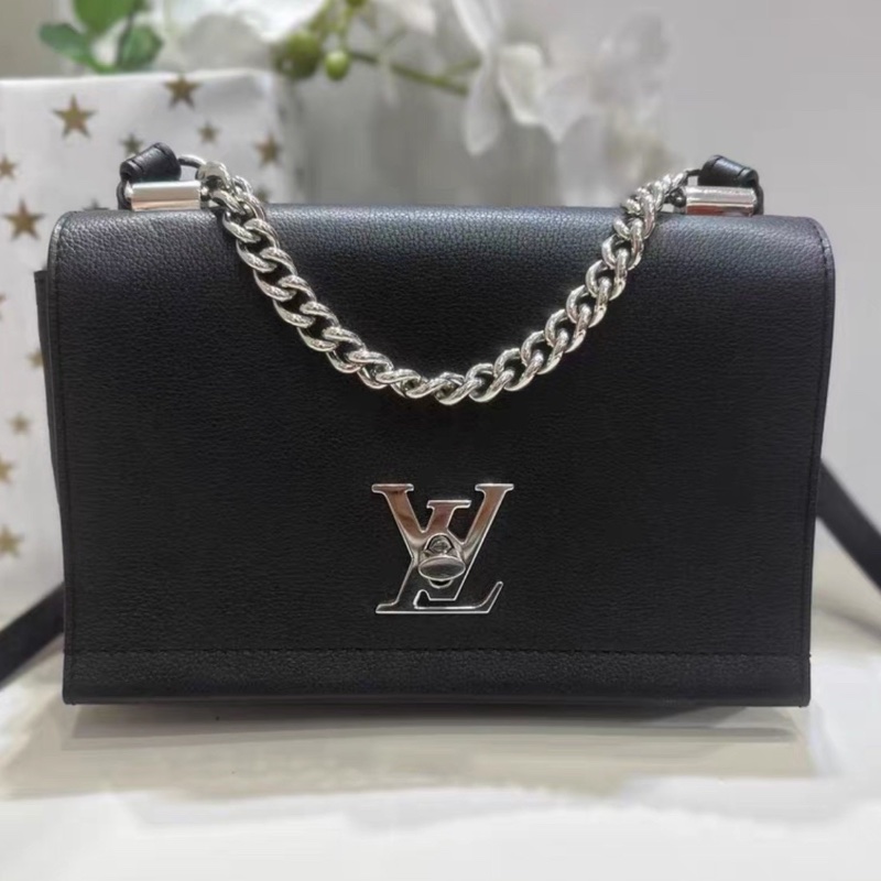 👙👙LV Locke bb黑銀荔枝牛皮-7