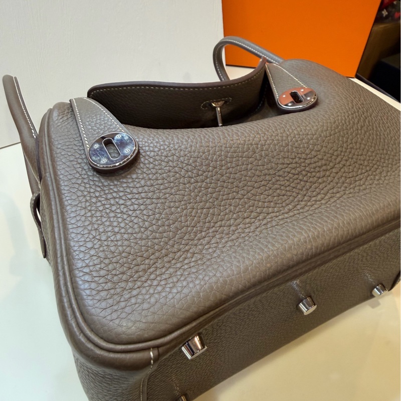 愛馬仕/Hermes 大象灰銀扣 TC皮 lindy26 斜背包 。-5