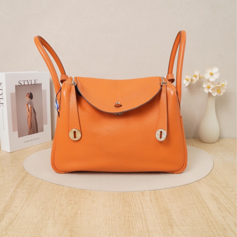 Hermes • Lindy 30 火焰橙銀釦 Togo皮-1