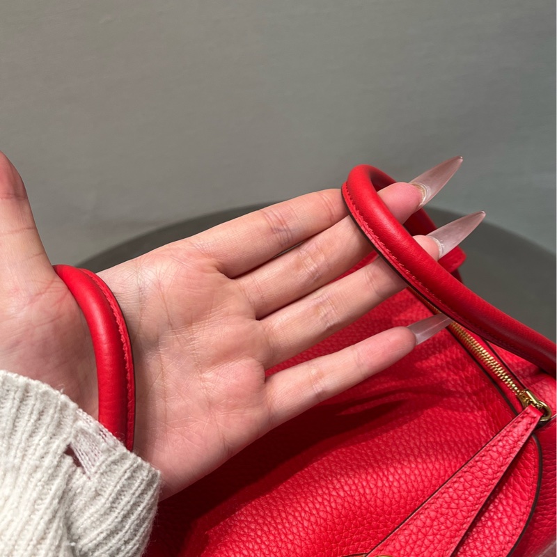 愛馬仕/HERMES Lindy26 S3心紅色 金扣 TC皮 99新。-5