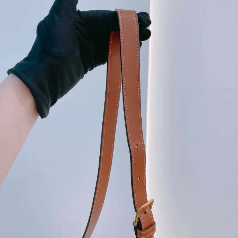 MS0592 Celine 思琳/塞琳 凱旋門 水桶包 斜背 單肩 可調節 硬帆布 牛皮 白色 金扣 Triomphe Bucket Small Calfskin and Canvas White x GHW-12