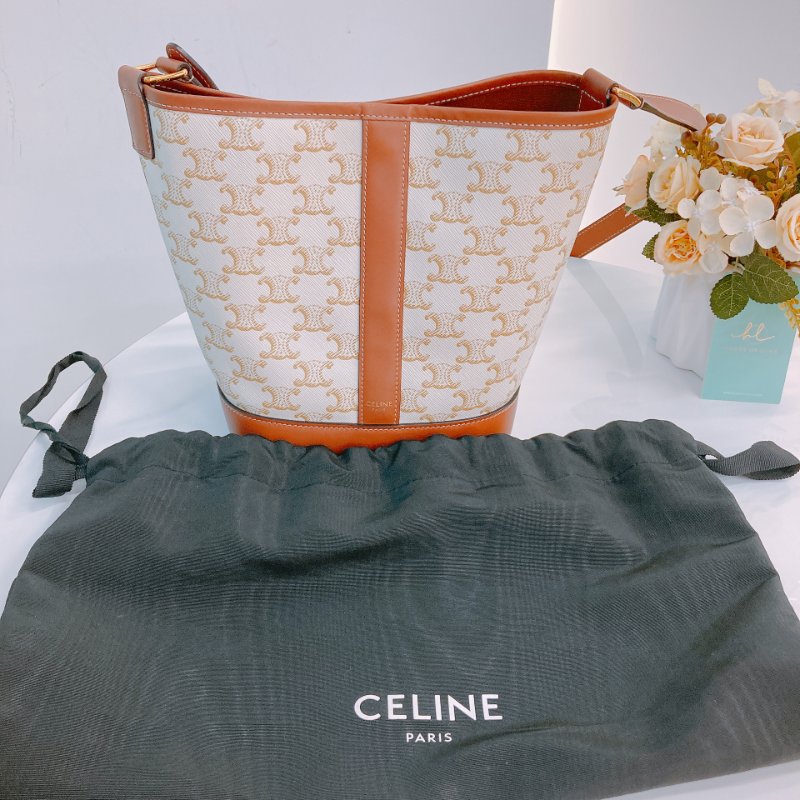 MS0592 Celine 思琳/塞琳 凱旋門 水桶包 斜背 單肩 可調節 硬帆布 牛皮 白色 金扣 Triomphe Bucket Small Calfskin and Canvas White x GHW-21