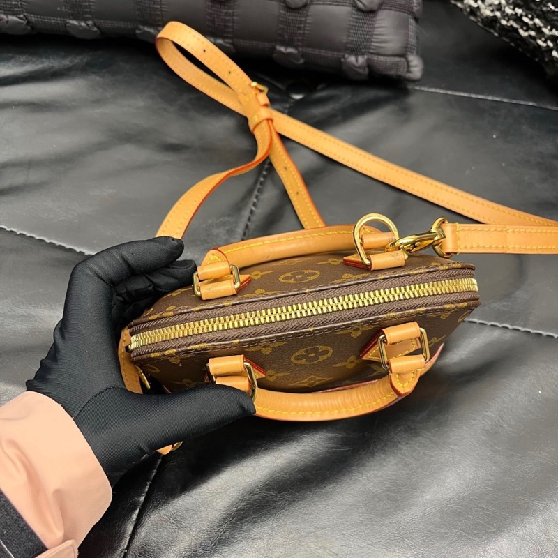 【98新 ✨ 全網最低價!】 LV alma nano 貝殼包 芯片款(下單前先詢問庫存-5