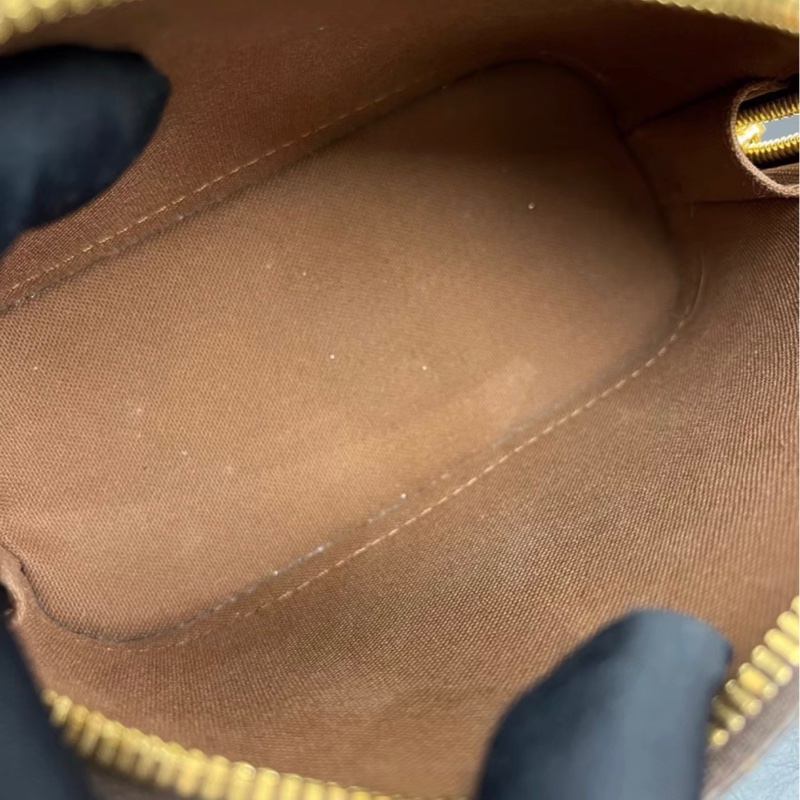 【98新 ✨ 全網最低價!】 LV alma nano 貝殼包 芯片款(下單前先詢問庫存-8