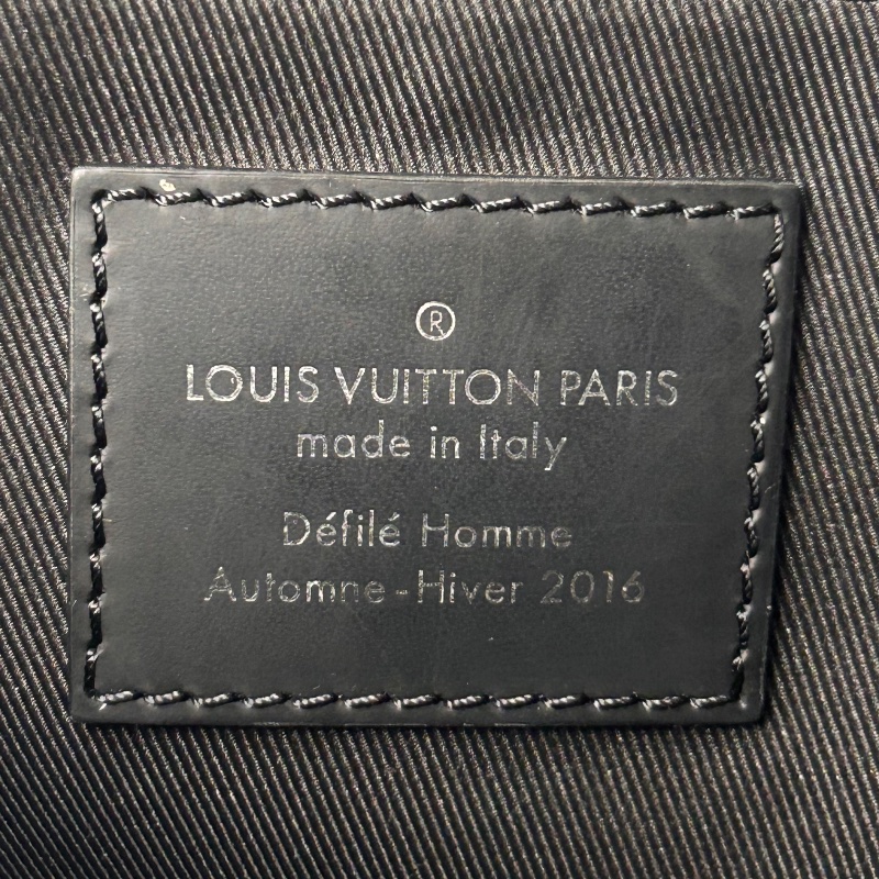 LV 黑武士 voyager 經典老花塗層 郵差包 小號-4