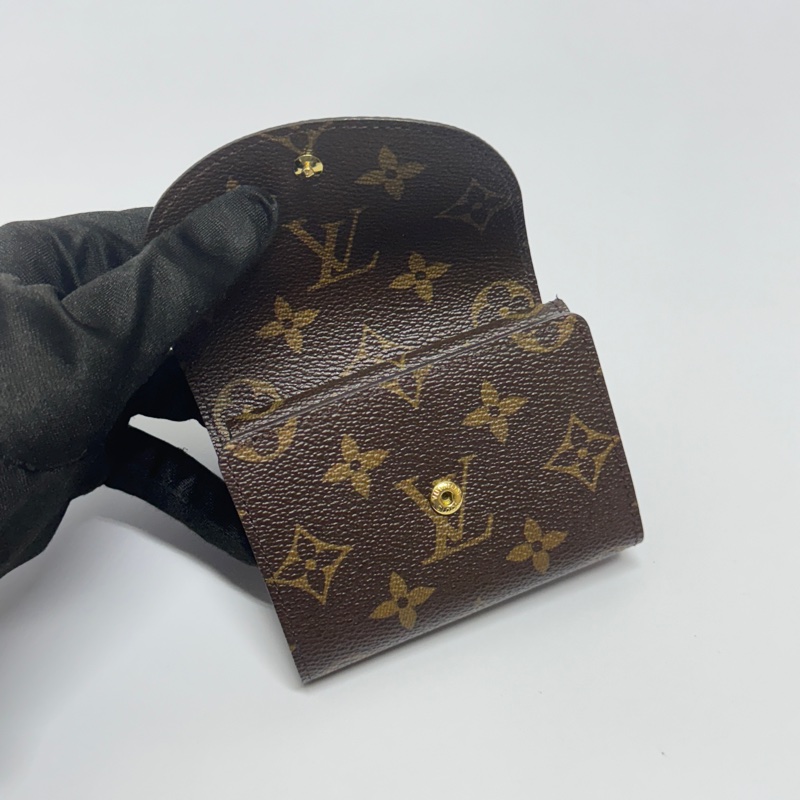 【全新品🎁】 LV Monogram 複雜重工藝多夾層 經典老花短夾 (專櫃28,000)-7