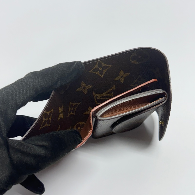 【全新品🎁】 LV Monogram 複雜重工藝多夾層 經典老花短夾 (專櫃28,000)-12