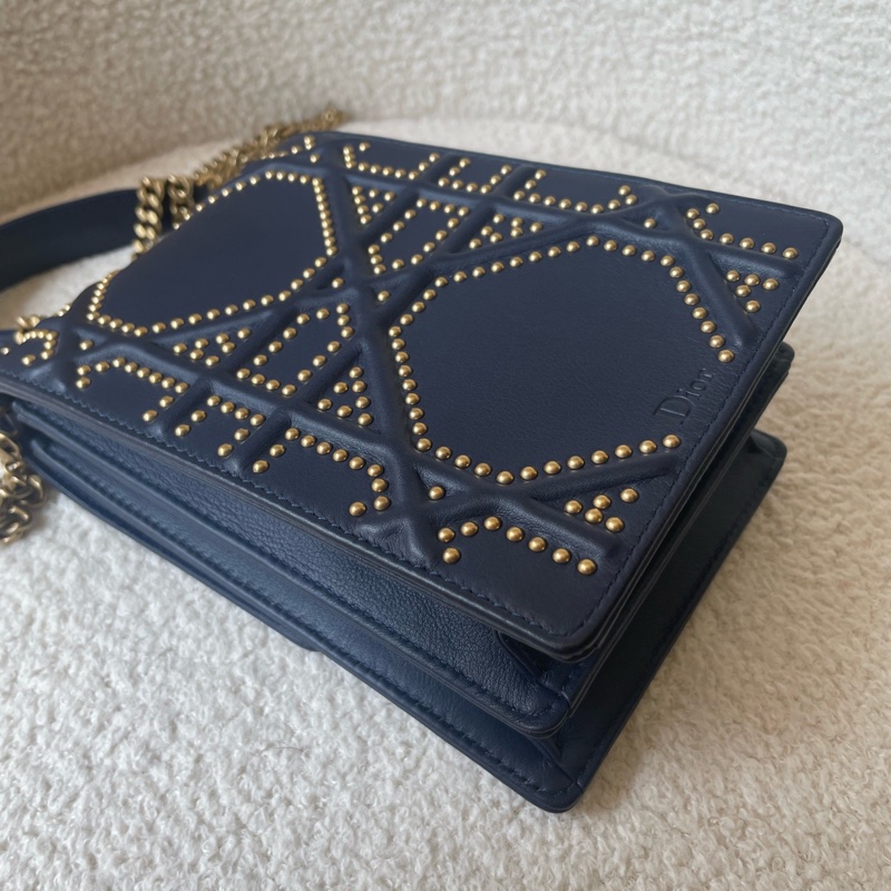 99新Dior迪奧 diorama小號竪版深藍色鉚釘盾牌包 相機包 尺寸16×11×9cm-4