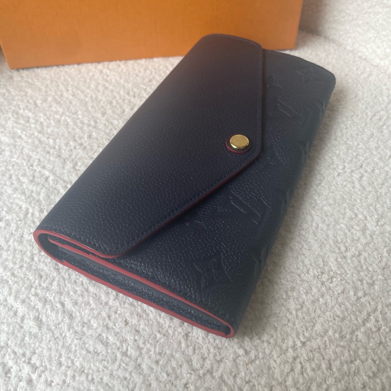 99.8新Lv 路易威登 Sarah 深海藍 壓紋老花 荔枝牛皮 大號錢包-2