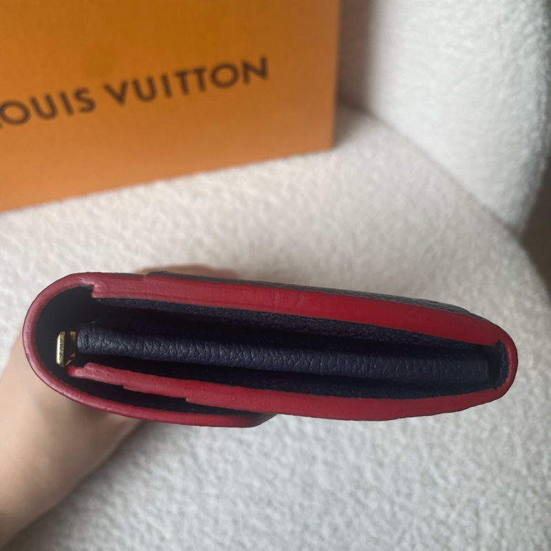 99.8新Lv 路易威登 Sarah 深海藍 壓紋老花 荔枝牛皮 大號錢包-5