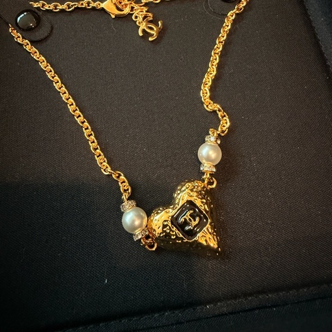 CHANEL 愛心珍珠項鍊 【超低價】.ᐟ.ᐟ