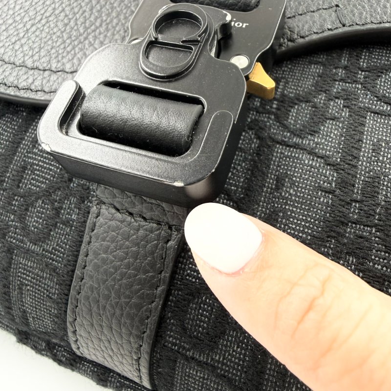 CHRISTIAN DIOR - 黑色牛皮緹花Saddle腰包-28