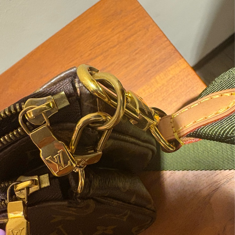 LV 五合一綠背袋-4