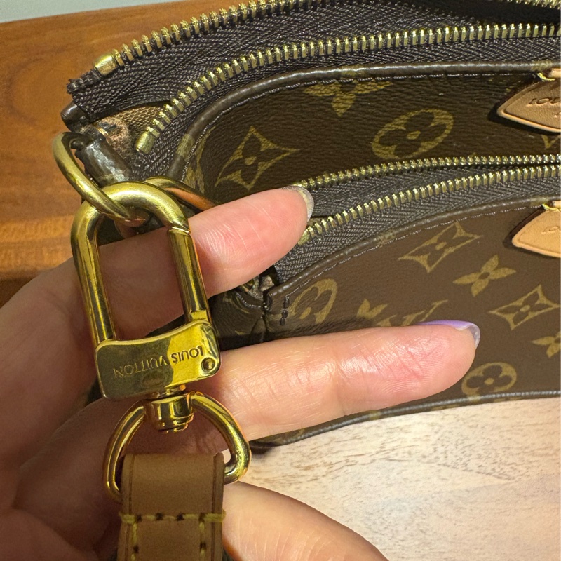 LV 五合一綠背袋-5