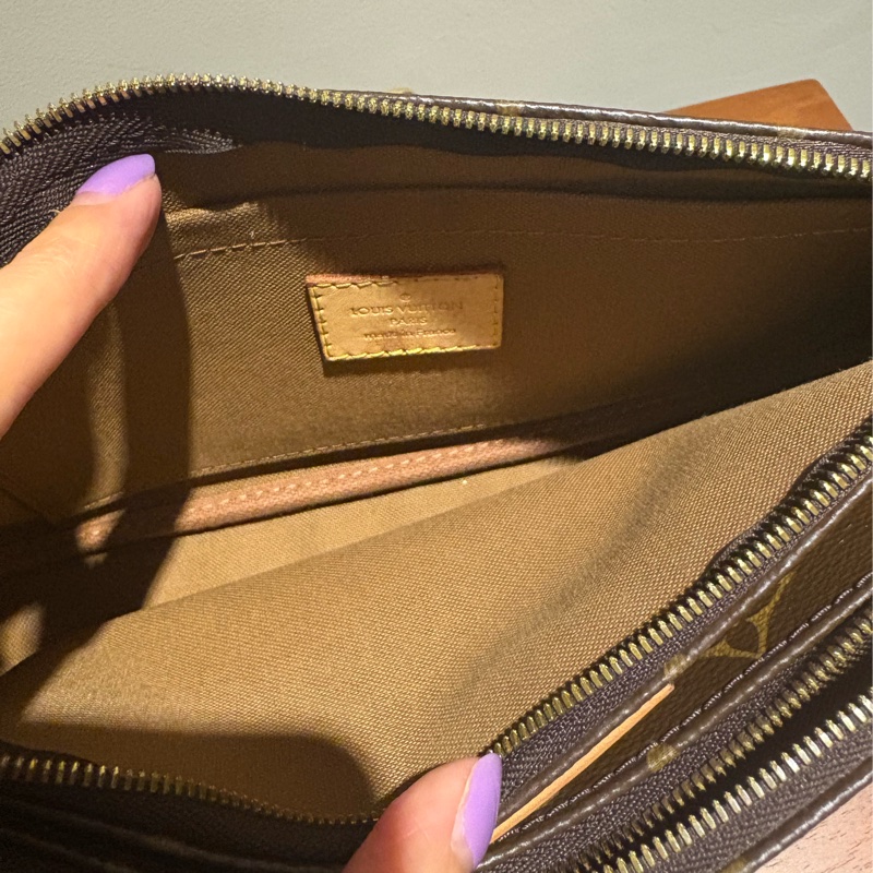 LV 五合一綠背袋-14