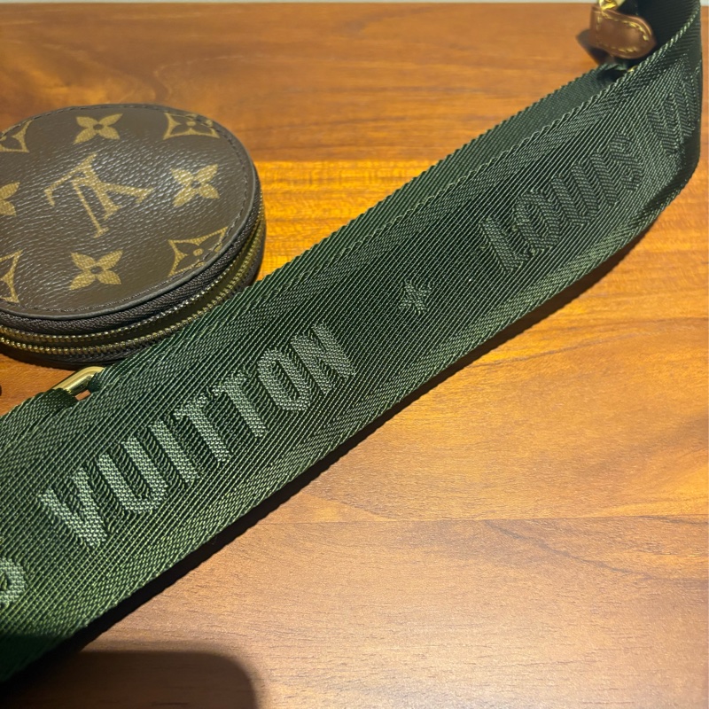 LV 五合一綠背袋-16