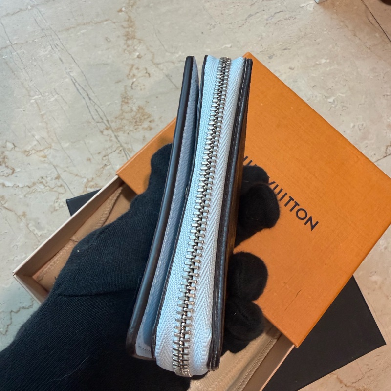 LV 天空寶寶藍拼色老花 短夾錢包 超特別🩵-11