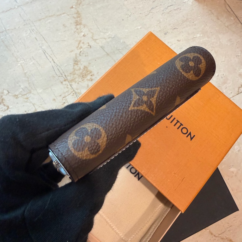 LV 天空寶寶藍拼色老花 短夾錢包 超特別🩵-12