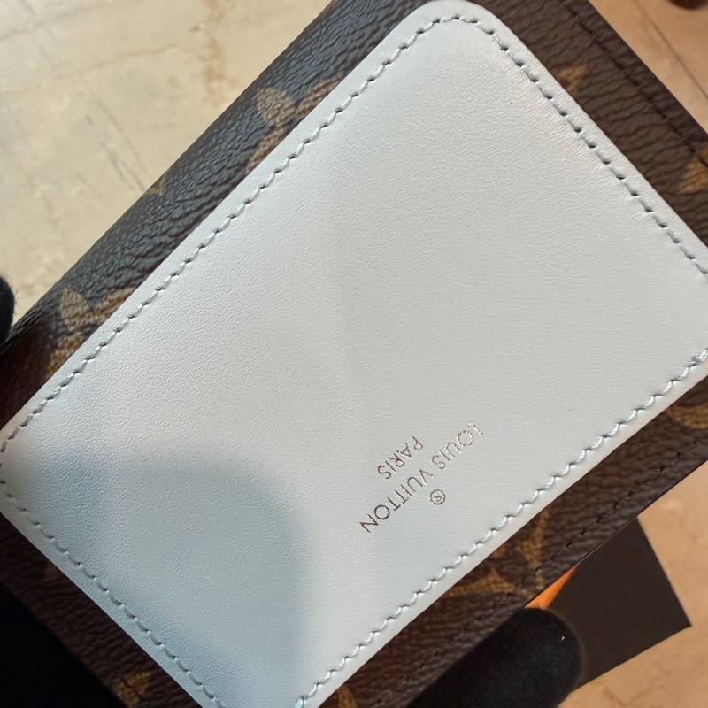 LV 天空寶寶藍拼色老花 短夾錢包 超特別🩵-13