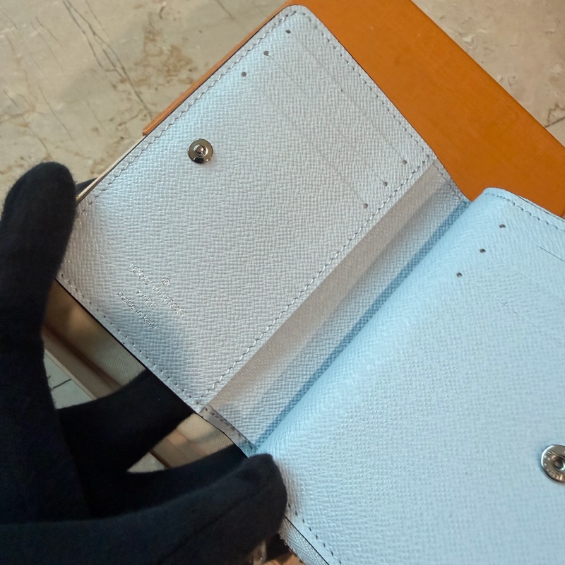 LV 天空寶寶藍拼色老花 短夾錢包 超特別🩵-20