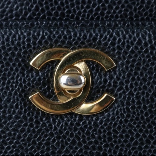 「JL精品代購」98新 Chanel 香奈兒黑金荔枝牛皮托特包-10