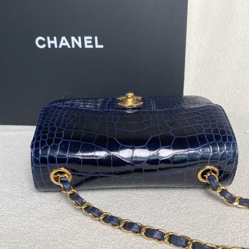 Chanel CF大mini 深藍色 金扣 鱷魚皮20*12*6  98新配件塵袋 保卡-3