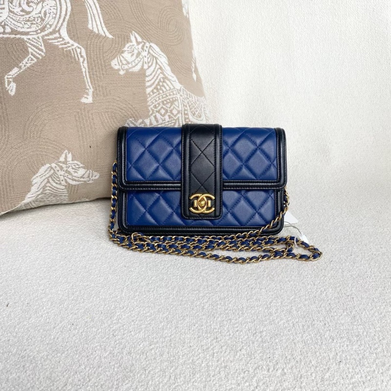 Chanel 拼色CF WOC鏈條包 黑拼藍色 金扣 羊皮 19*12*3 98新配件塵袋-1