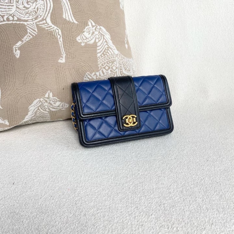 Chanel 拼色CF WOC鏈條包 黑拼藍色 金扣 羊皮 19*12*3 98新配件塵袋-5