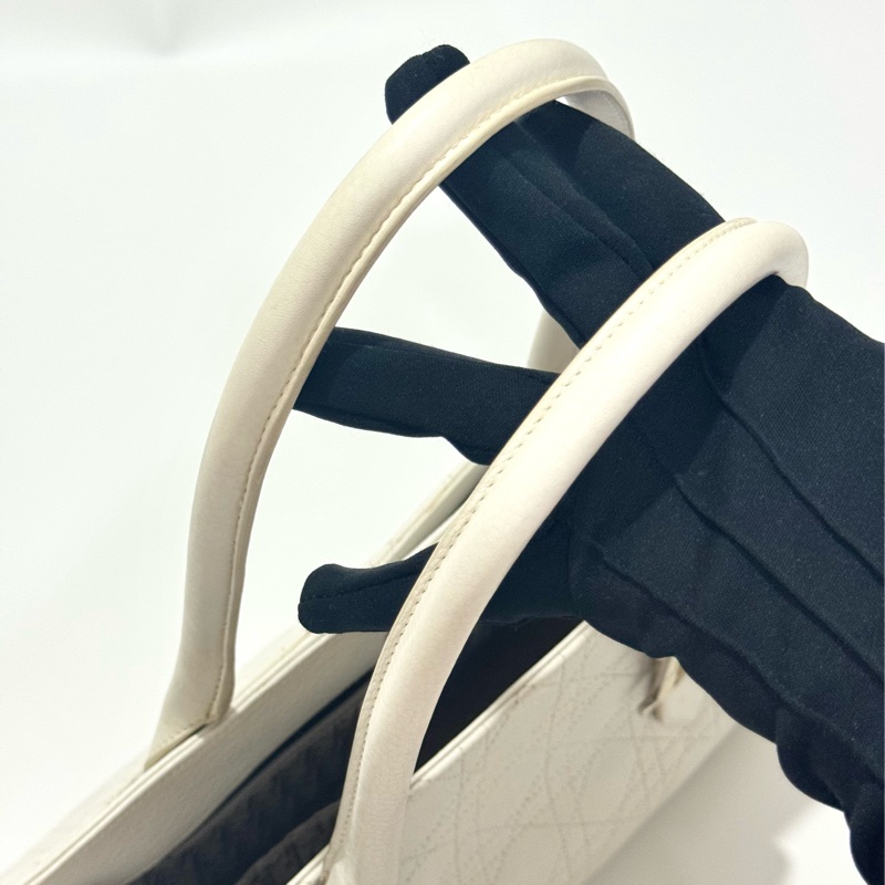Christian Dior White Leather Handbag-26