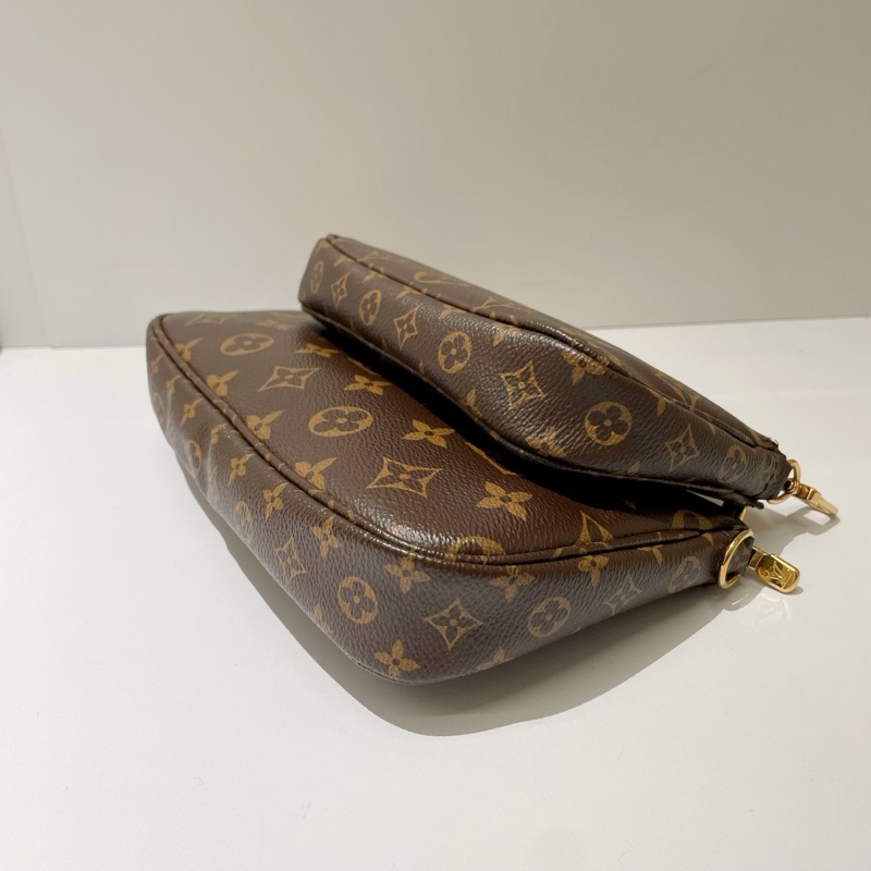 LV 路易威登 五合一 粉肩带麻将包 芯片款 多种背法 可拆卸尺寸：23*13-3