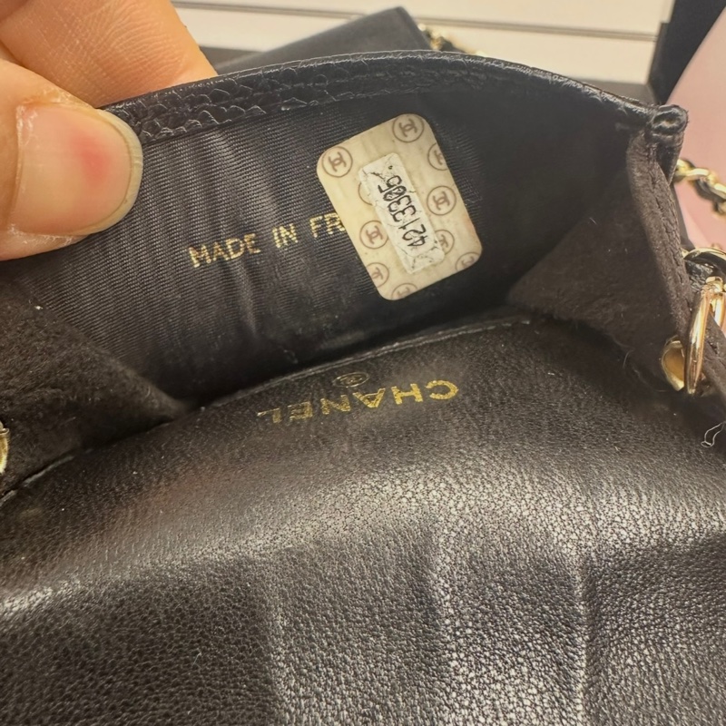 香奈兒 包 黑色 魚子皮 手機包 🖤 中古 手機袋香奈兒 中古黑色 chanel 化妝包 斜挎包 黑金 魚子醬 皮革包 電話包 側背包 斜背背包 二手 古董包-22