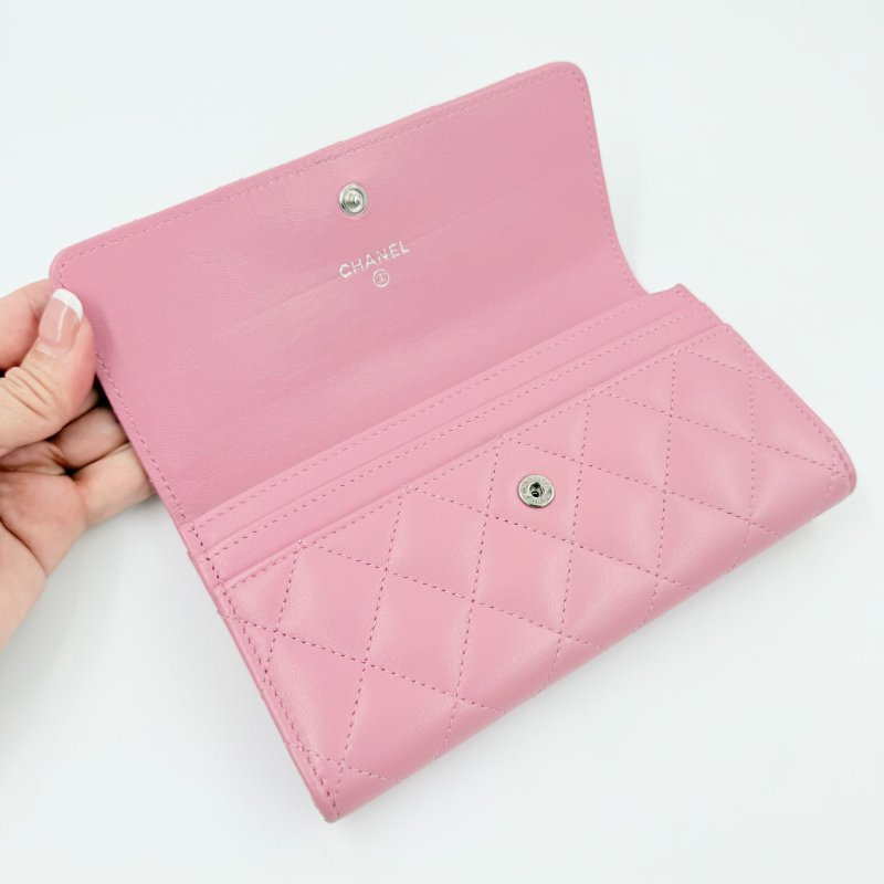 CHANEL - 粉色羊皮銀釦彗星雙C logo下蓋中夾-12