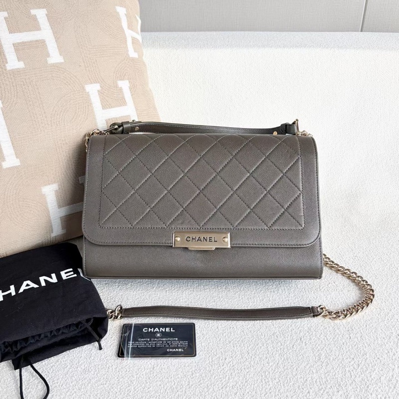 Chanel handle郵差包 灰色 金扣 牛皮29*19*8 98新配件塵袋 保卡-1