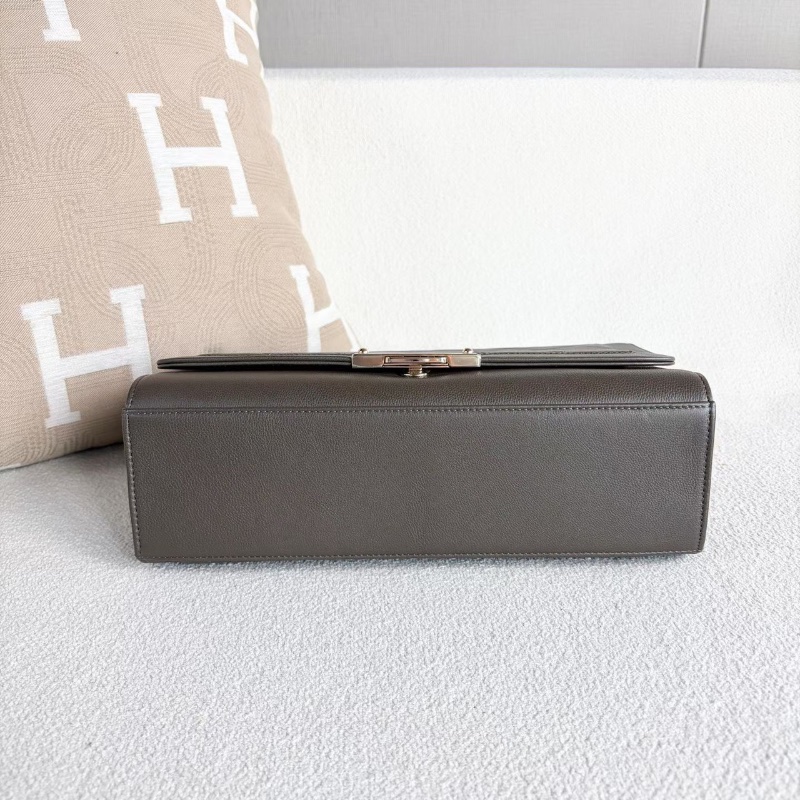 Chanel handle郵差包 灰色 金扣 牛皮29*19*8 98新配件塵袋 保卡-4