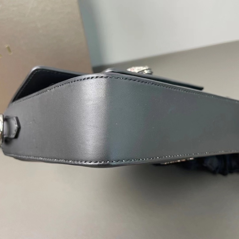 BVLGARI 新款Serpenti Forever 系列So black五金28*13*5  99新配件肩帶 子袋 購證 保卡 塵袋 盒子-4