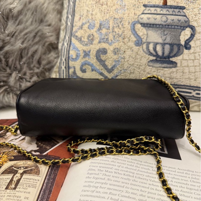 香奈兒 包 中古黑色 chanel 化妝包 斜挎包 黑金 皮革包 側背包 斜背包 二手 古董包-3