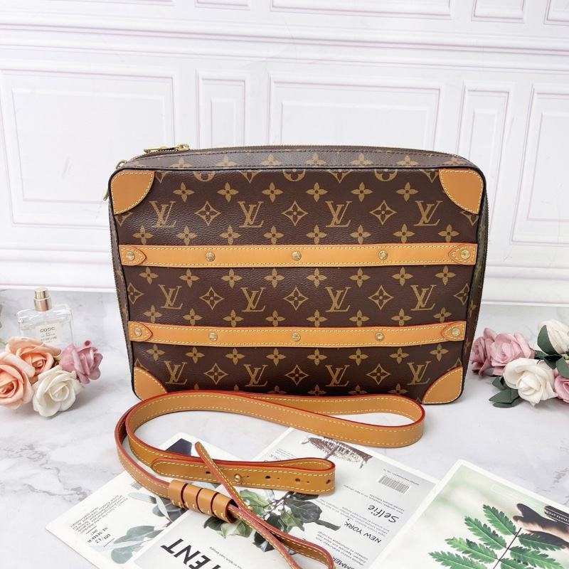 LV 秀款老花 soft trunk 郵差包33x23x5.5cm 98新配件肩帶購證-1