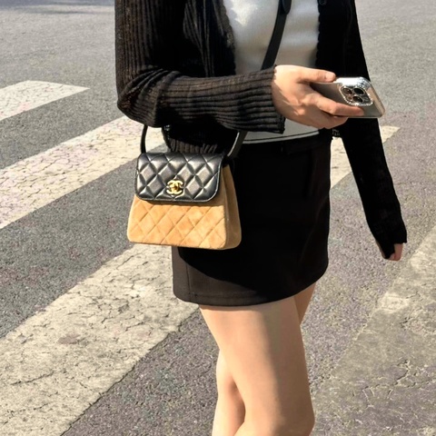 CHANEL 黑金麂皮拼皮肩背斜背包19*15*5 98新配件塵袋