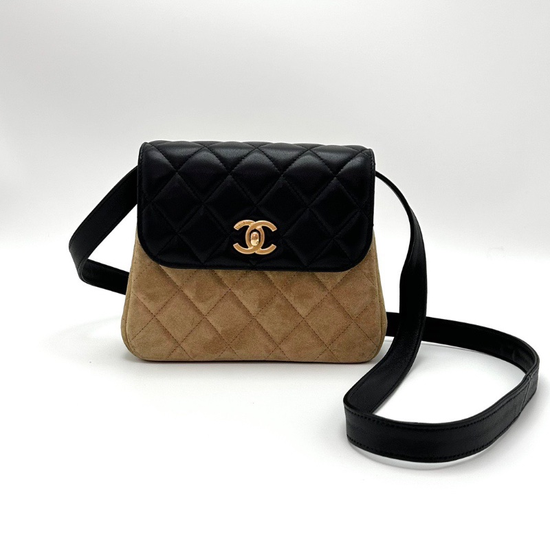 CHANEL 黑金麂皮拼皮肩背斜背包19*15*5 98新配件塵袋-1