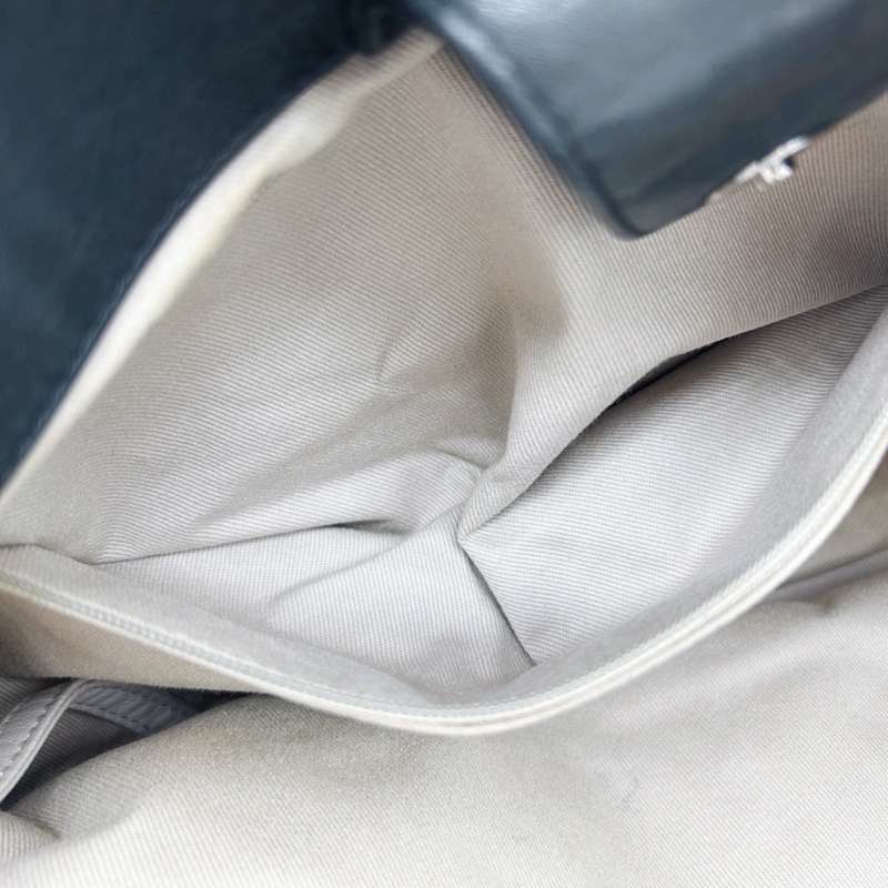 「JL精品代購」香奈兒黑色幻彩牛皮logo2way托特包-17