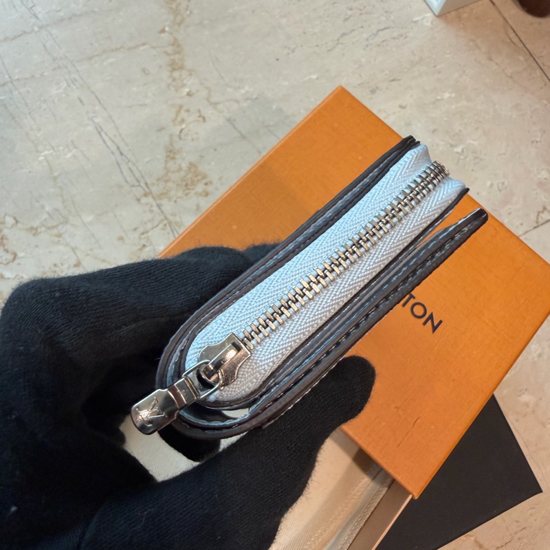 LV 天空寶寶藍拼色老花 短夾錢包 超特別🩵-10