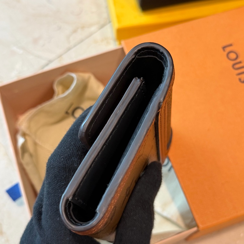 LV 老花經典錢包 三折短夾🖤 超級新!達芙妮-2