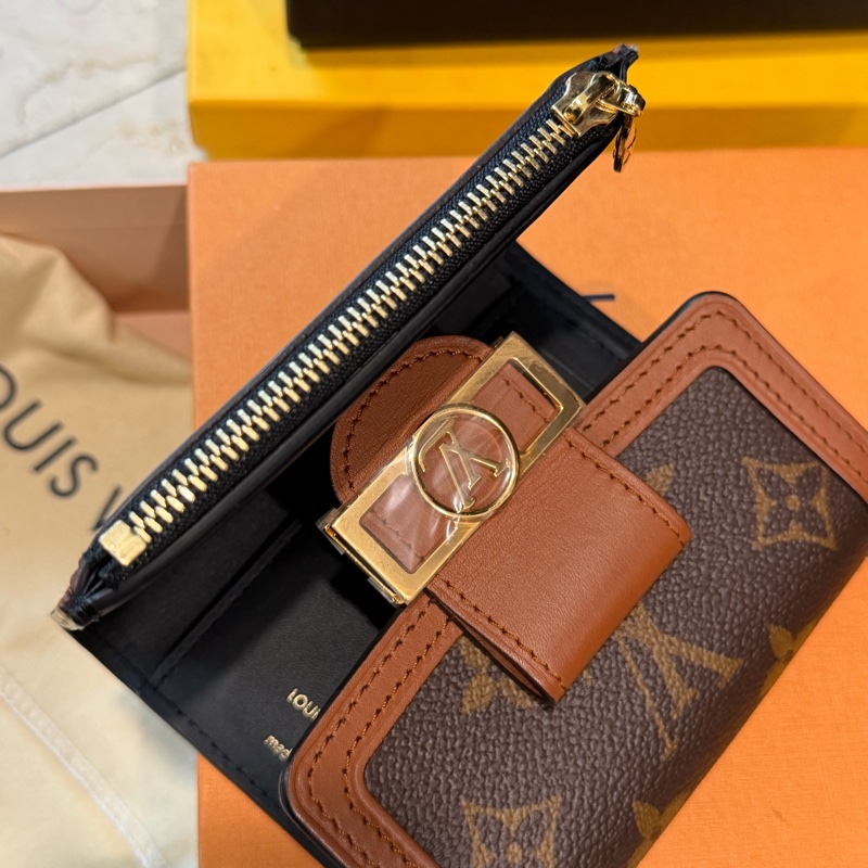 LV 老花經典錢包 三折短夾🖤 超級新!達芙妮-16