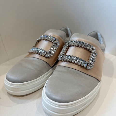 Roger vivier✨RV鑽釦緞面平底鞋休閒鞋 #38.5