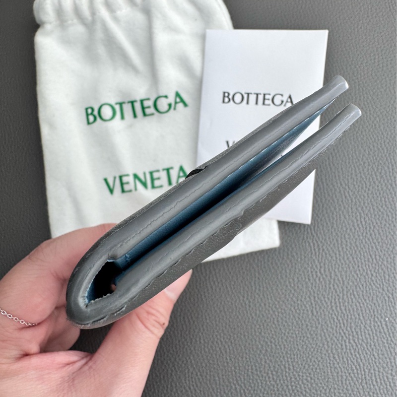 BOTTEGA VENETA經典大格編織雙色對折卡包 錢包-4