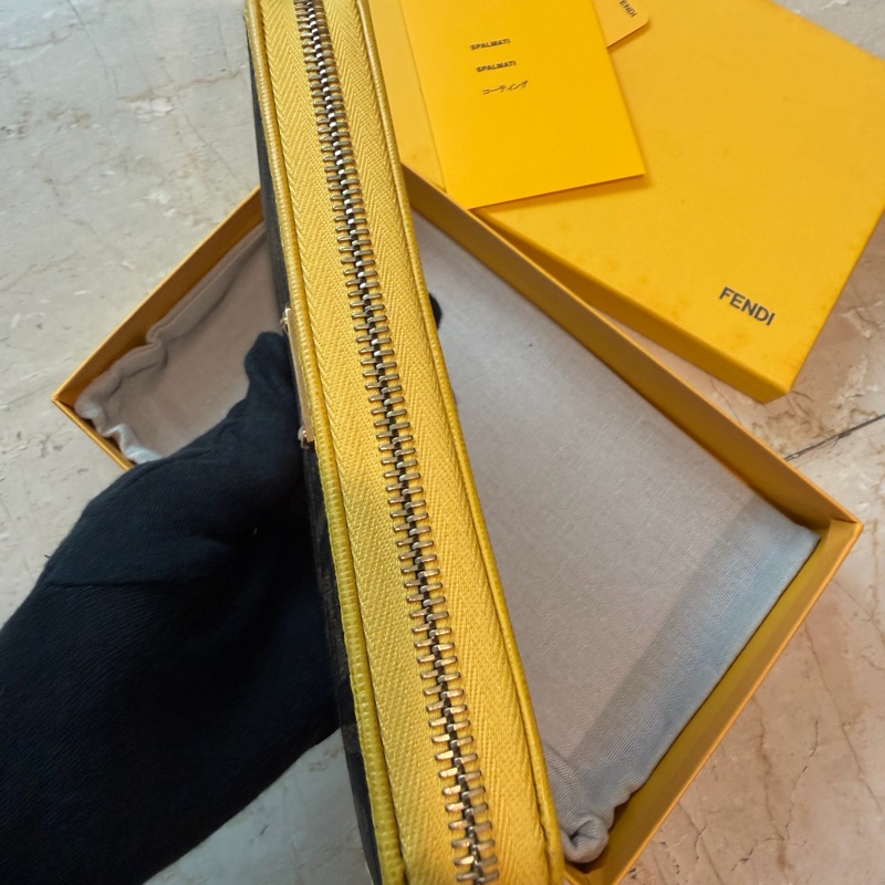 Fandi 老花滾邊長夾 💛誰拿誰可愛-3