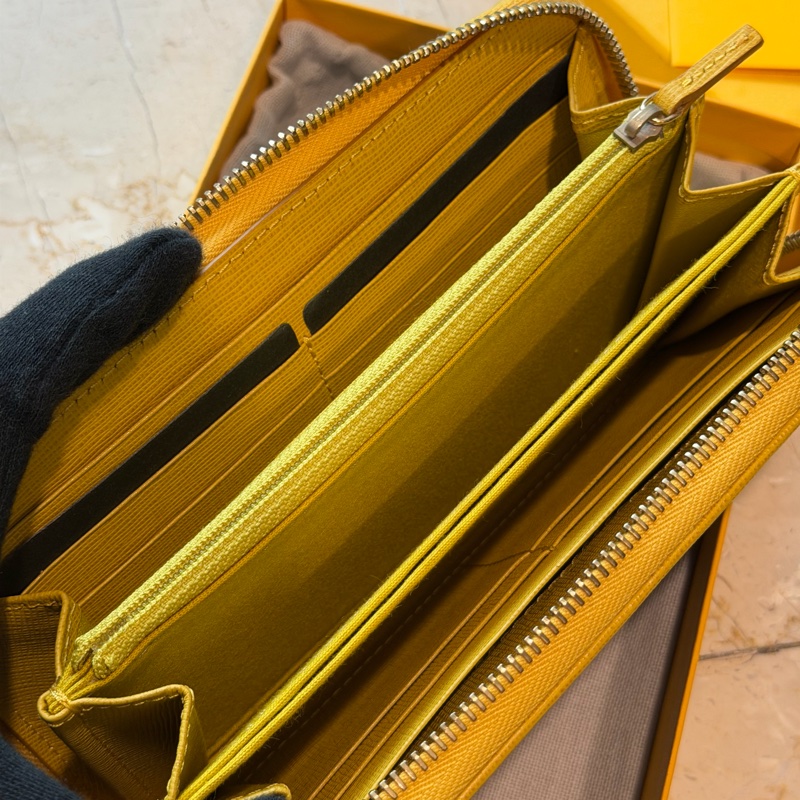 Fandi 老花滾邊長夾 💛誰拿誰可愛-14